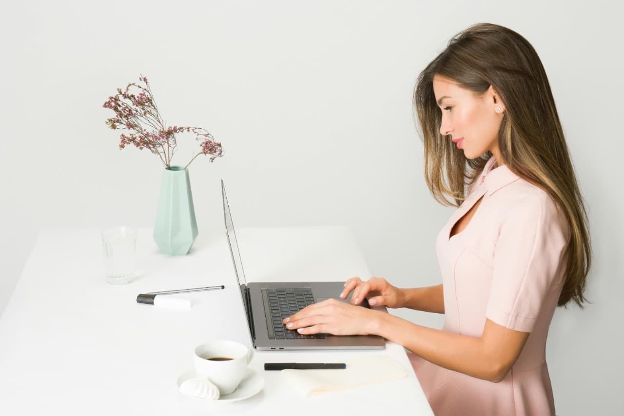 Career-Focused Executive Assistant Training for Ambitious Professionals