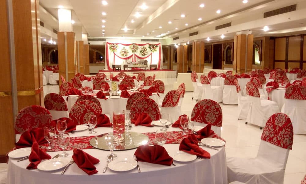 Party Rentals Near Me for Tables, Chairs &amp; Tents