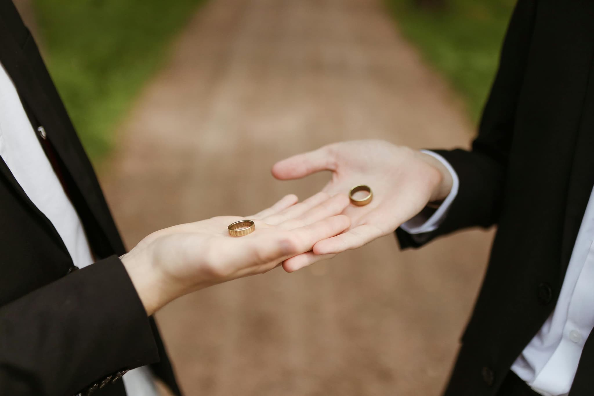 QUEER WEDDING SUITS LOS ANGELES: ELEGANT AND PERSONAL