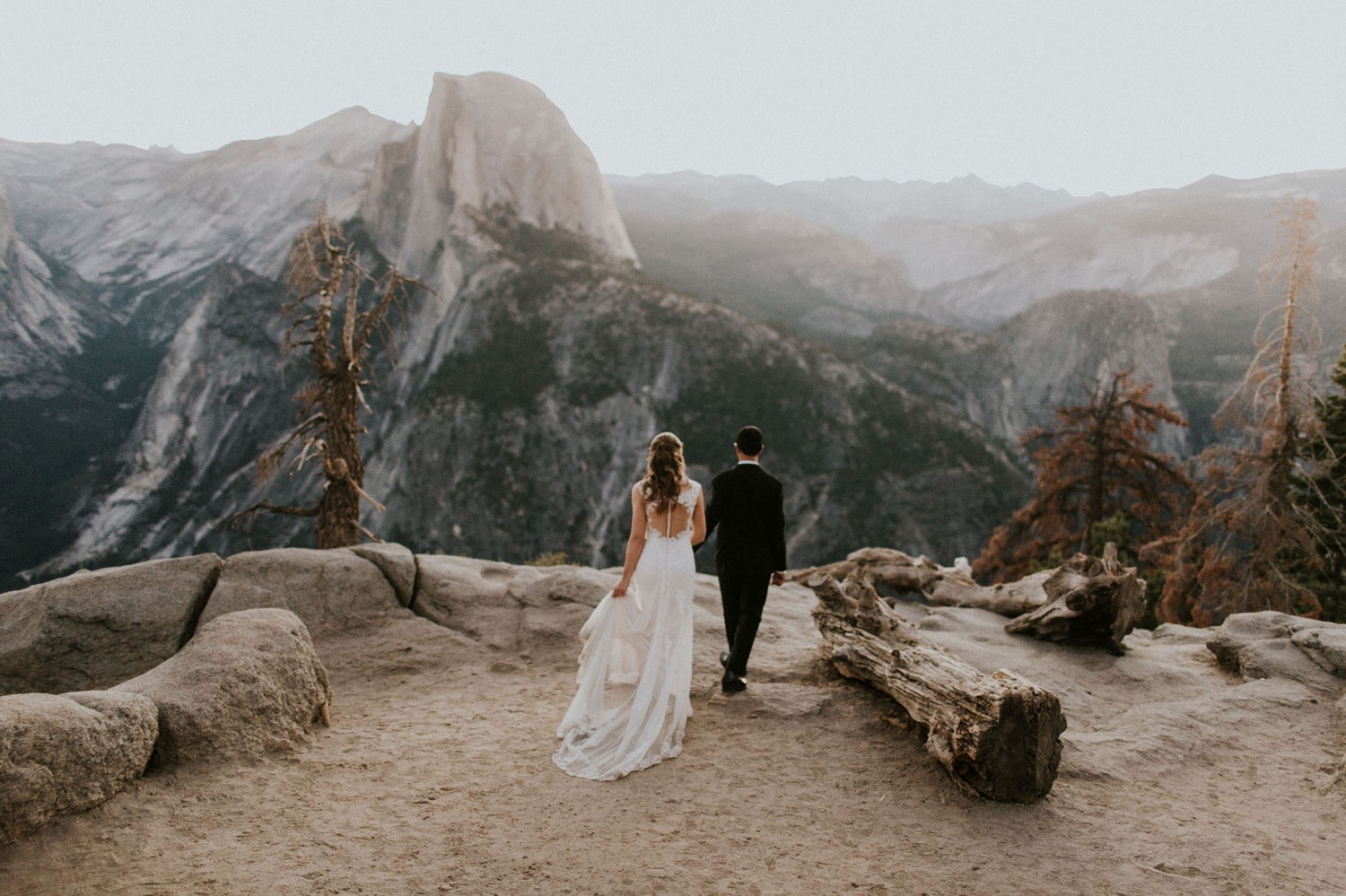 Rizing Falcon Photography: Destination Photographer for Unforgettable Wedding Experiences